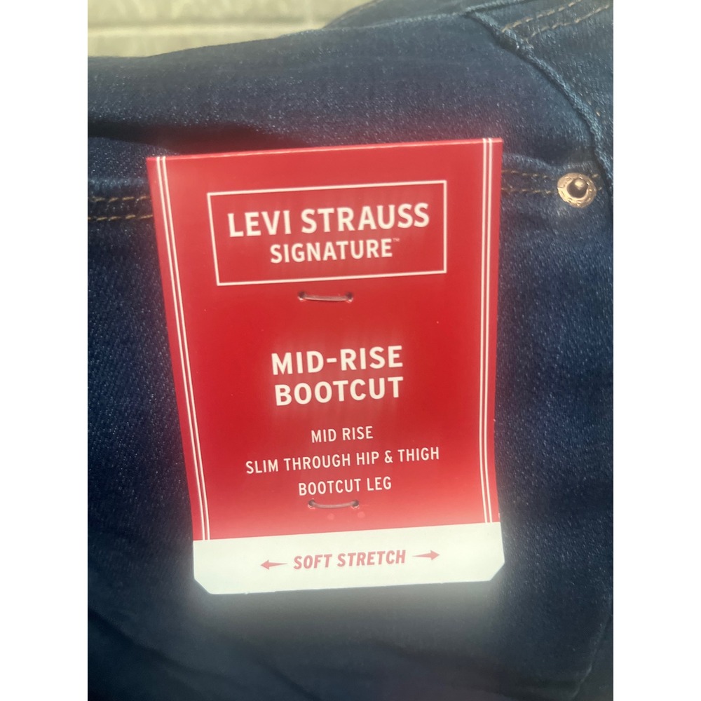 Levi Strauss Signature Womens Mid-Rise Bootcut Jeans Dark Wash Indigo 26w NEW - Picture 2 of 4